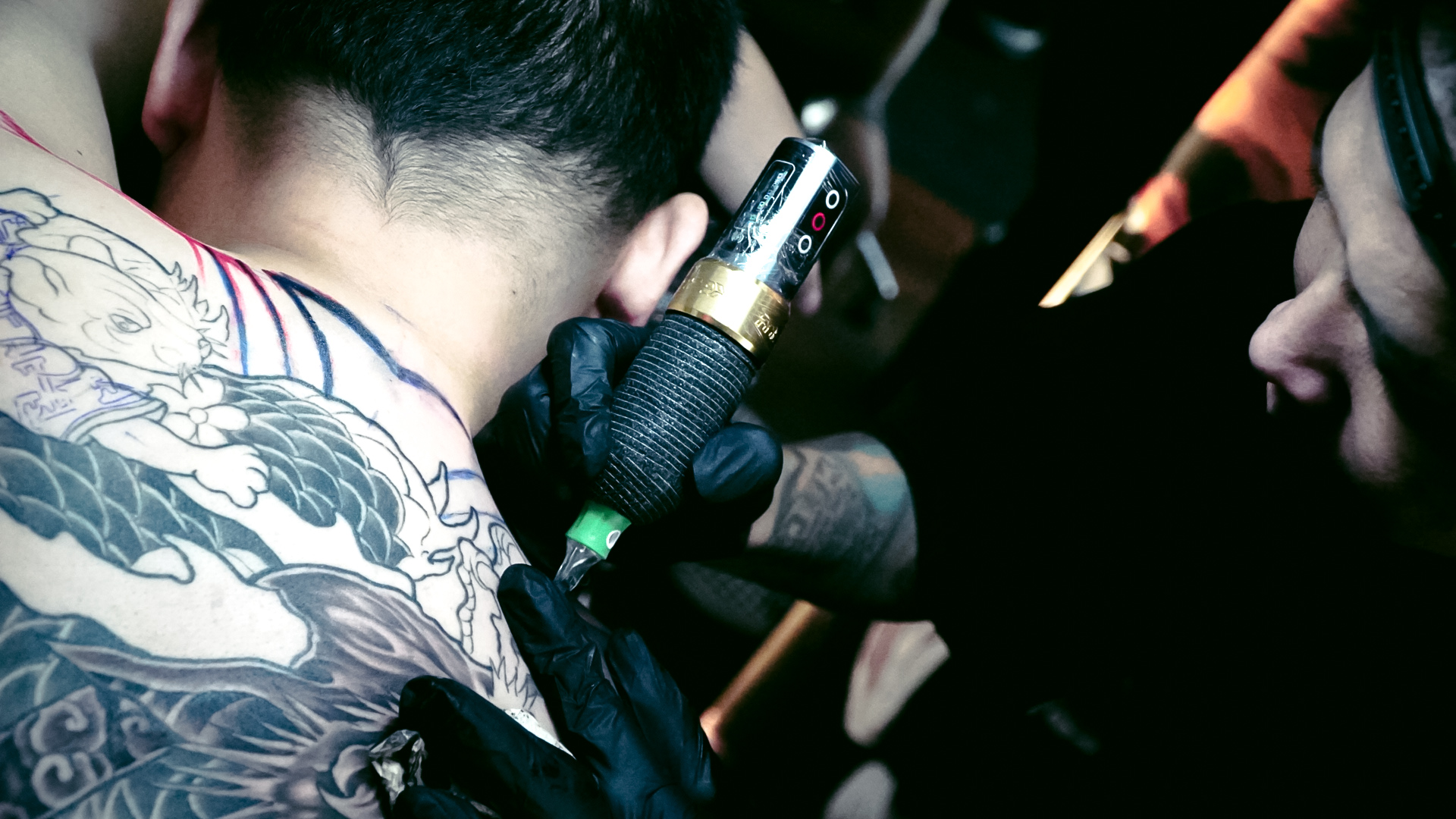 Choosing Between Black and Grey vs. Color Tattoos: What’s Right for You?