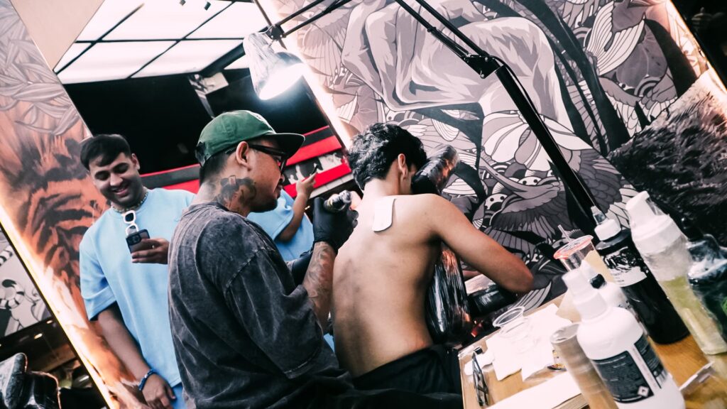Hand Tattoo,Permanent Hand Tattoos