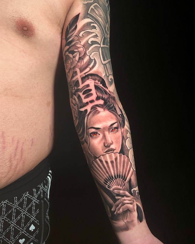 Black and Grey Tattoo Designs,Black and Grey tattoo in Bali,Black and Grey Tattoo Ideas,Hendric Shinigami Tattoo Bali