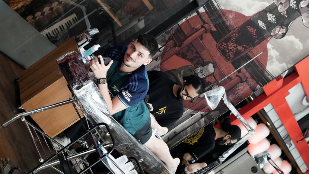 Cover Up Tattoo Studio in Seminyak, Hendric Shinigami Tattoo, Cover-up tattoos